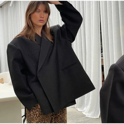 Blazer oversize avec épaules structurées chic